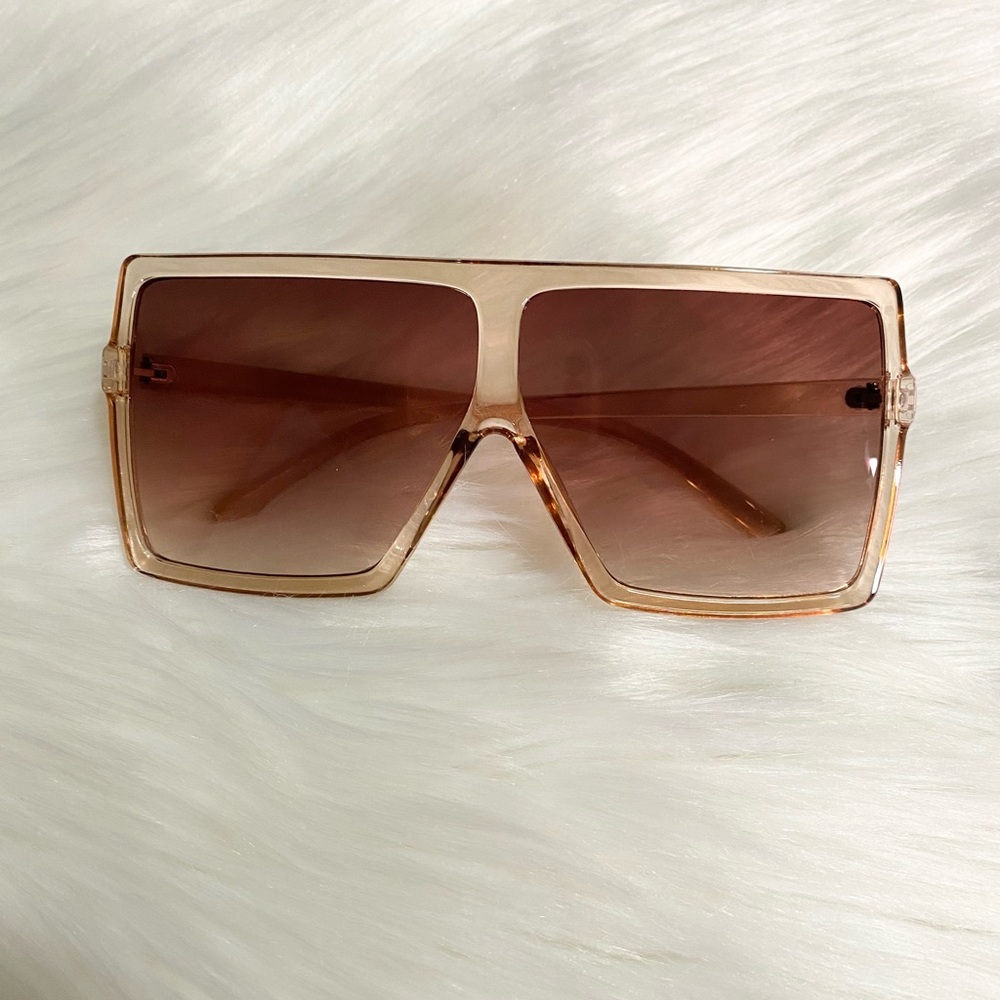 New Beige/Clear Sunglasses (Oversized)